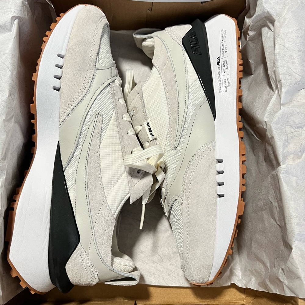 FILA men’s size 11 Renno N Generation sneaker (worn once)